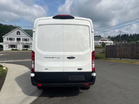 Used 2023 Ford Transit 250 Medium Roof AWD w/ Load Area Protection Package image 7