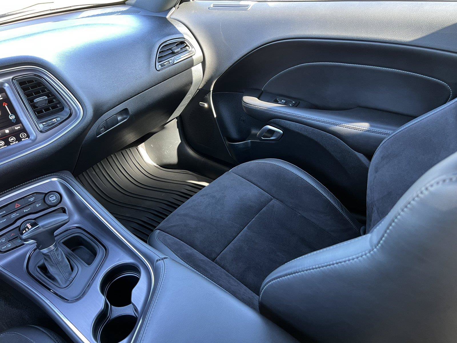 Used 2018 Dodge Challenger R/T Plus RWD image 38