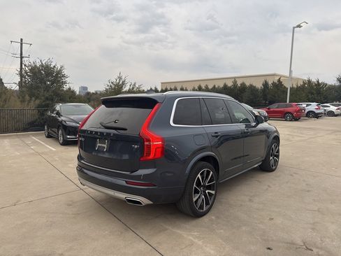 Used 2020 Volvo XC90 T8 Momentum w/ Protection Package Premier image 5