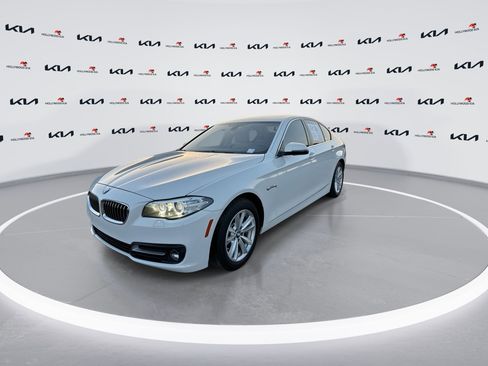 Used 2016 BMW 528i Sedan RWD image 4