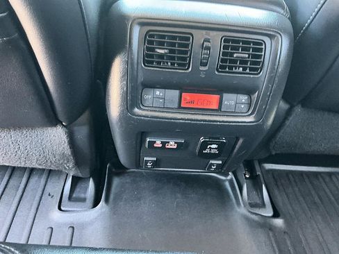 Used 2020 Nissan Pathfinder SL w/ Cargo Package AWD/4WD image 26