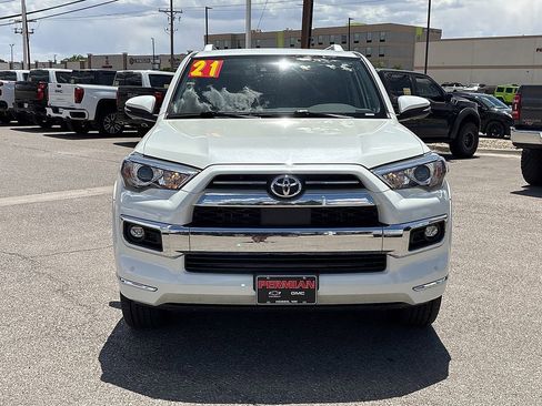 Used 2021 Toyota 4Runner Limited AWD/4WD image 3