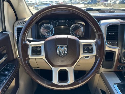 Used 2013 RAM 1500 Laramie w/ Convenience Group image 14