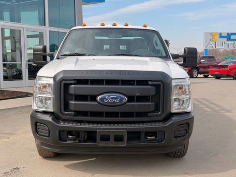 Used 2015 Ford F350 XL image 2