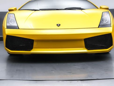 Used 2004 Lamborghini Gallardo image 26