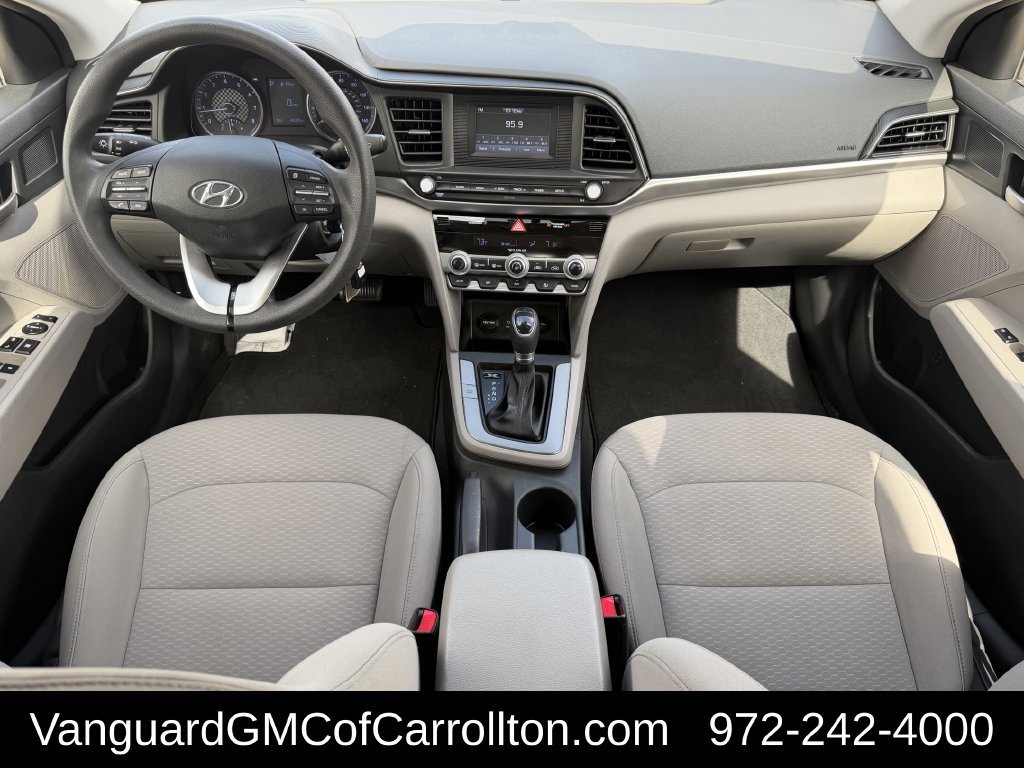 Used 2020 Hyundai Elantra SE FWD image 10