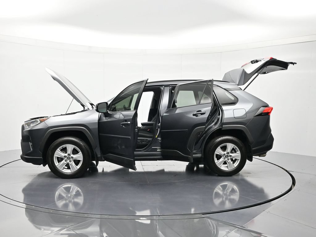 Used 2020 Toyota RAV4 XLE FWD image 45