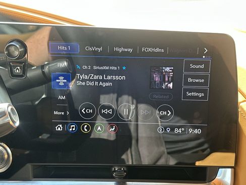 Used 2022 Chevrolet Corvette Stingray Premium Cpe w/ Z51 Performance Package RWD image 26