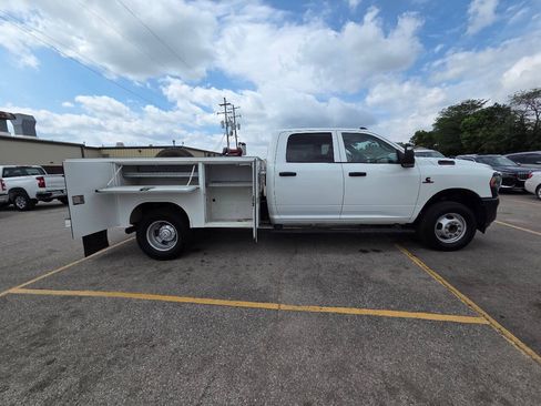 Used 2023 RAM 3500 Tradesman w/ Max Tow Package AWD/4WD image 9
