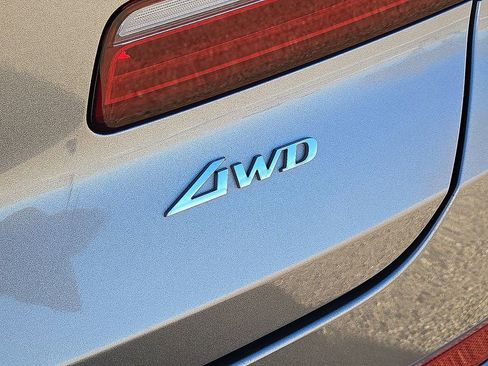 Used 2024 Genesis GV80 2.5T image 14