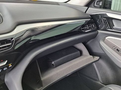 Used 2024 Acura MDX SH-AWD w/ Technology Package image 18