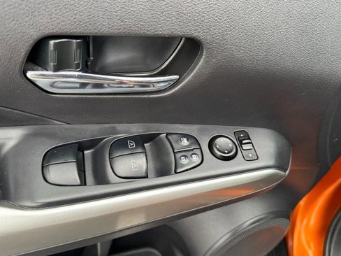 Used 2020 Nissan Kicks SR w/ SR Premium Package image 15