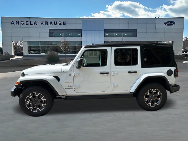 Used 2024 Jeep Wrangler Unlimited Sahara AWD/4WD image 4