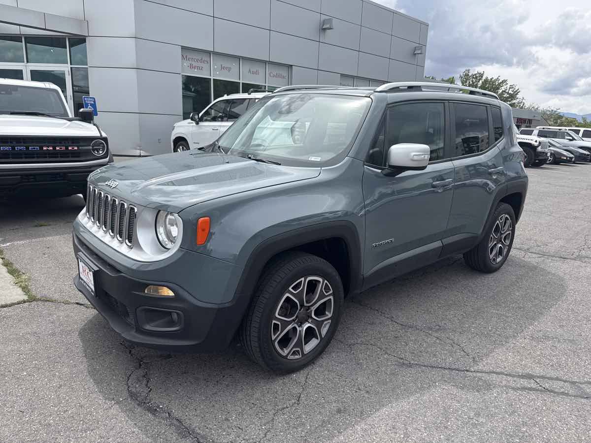 Used 2017 Jeep Renegade Limited AWD/4WD image 2