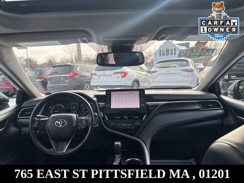 Used 2022 Toyota Camry SE image 13