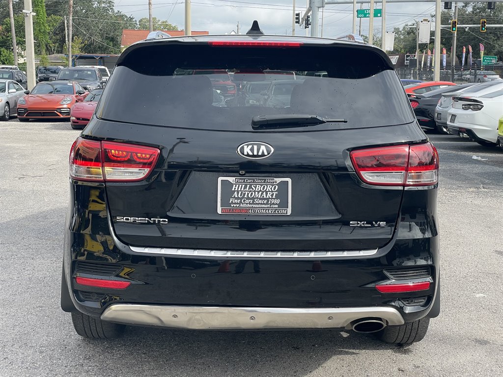 Used 2017 Kia Sorento SX FWD image 9