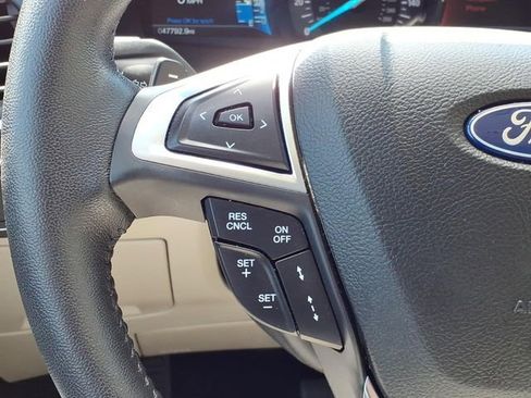 Certified 2018 Ford Edge Titanium w/ Equipment Group 301A FWD image 17