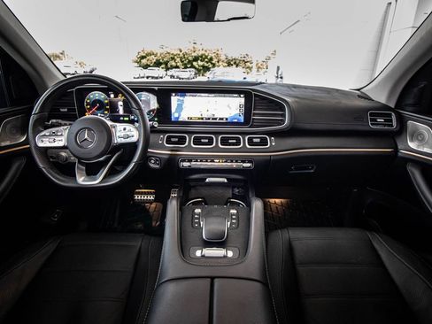 Used 2023 Mercedes-Benz GLS 580 4MATIC image 30