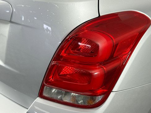 Used 2021 Chevrolet Trax LT w/ Redline Edition image 33