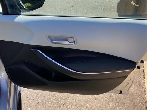 Used 2023 Toyota Corolla SE image 35