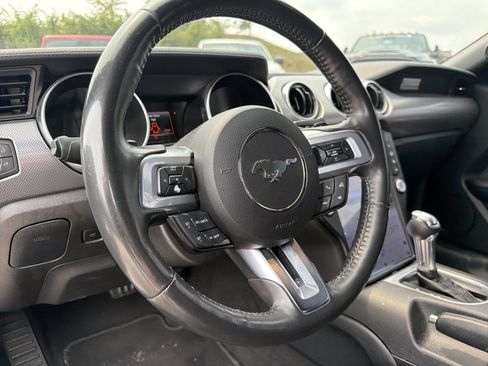 Used 2022 Ford Mustang GT w/ Black Accent Package RWD image 18