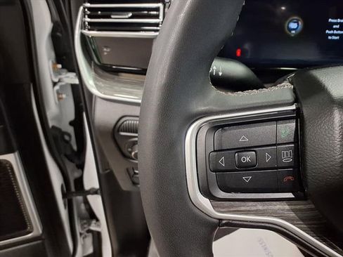 Used 2022 Jeep Wagoneer Series III w/ Premium Group I image 19