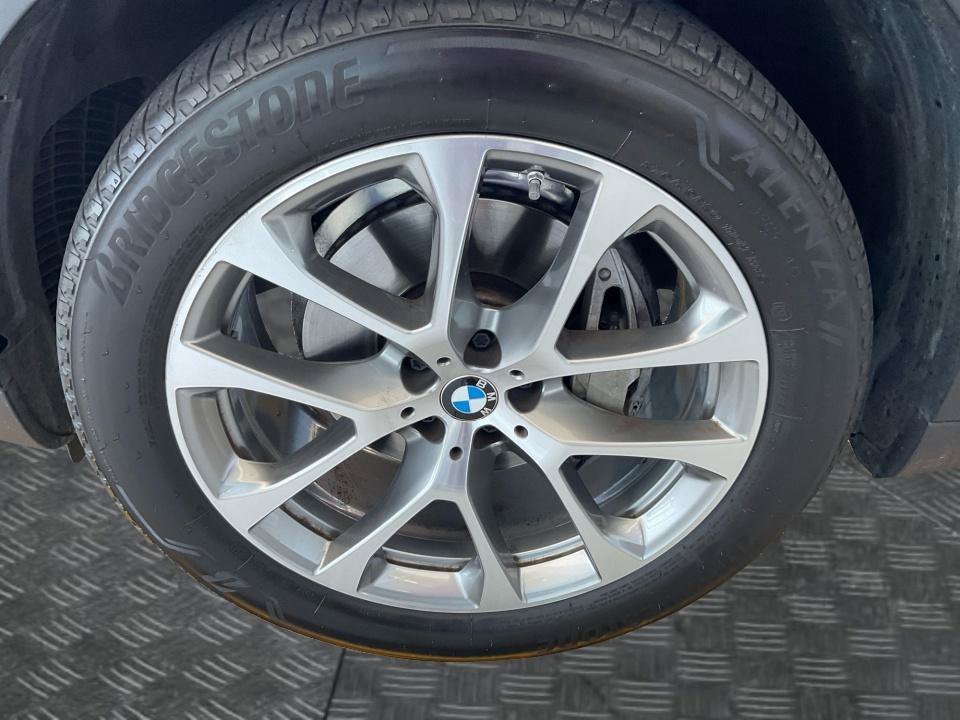 Used 2024 BMW X5 xDrive40i w/ Parking Assistance Package AWD/4WD image 27