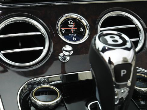 Used 2022 Bentley Continental GT AWD/4WD image 28