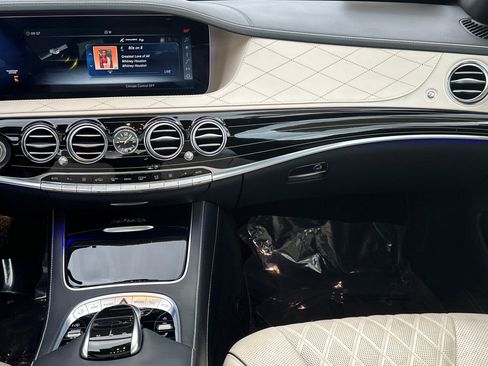 Used 2018 Mercedes-Benz Maybach S 650 image 29