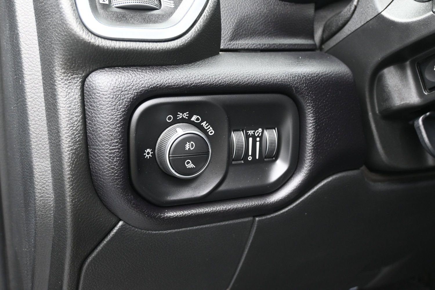 Used 2021 RAM 2500 Laramie AWD/4WD image 23
