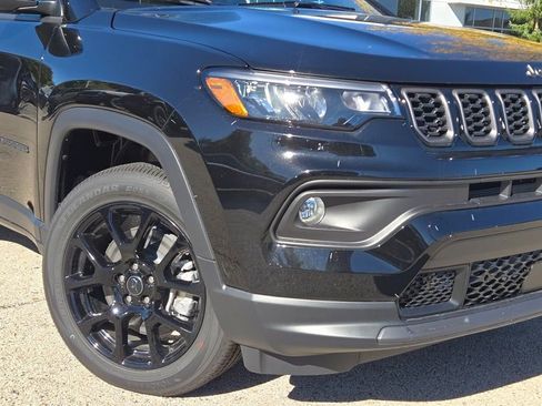 New 2026 Jeep Compass Latitude w/ Sun and Sound Group image 3