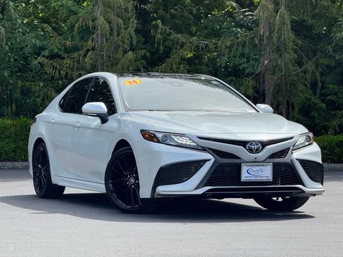 Used 2024 Toyota Camry XSE w/ Navigation Package FWD image 30