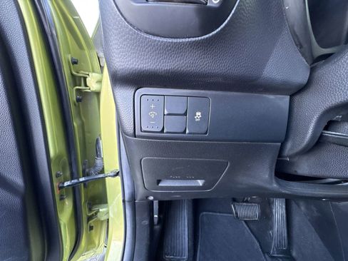 Used 2015 Kia Soul ! image 16