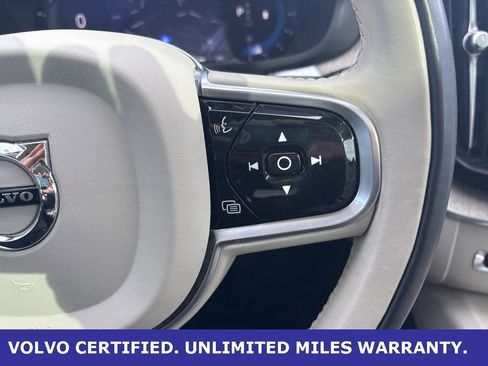 Certified 2023 Volvo XC60 B5 Ultimate w/ Protection Package Premier image 23