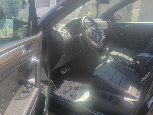Used 2024 Volkswagen Tiguan SEL R-Line AWD/4WD image 11