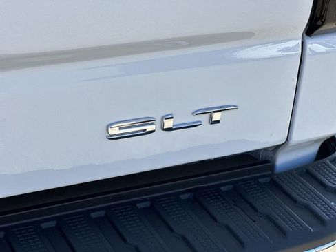 Used 2026 GMC Sierra 1500 SLT w/ SLT Premium Plus Package image 31