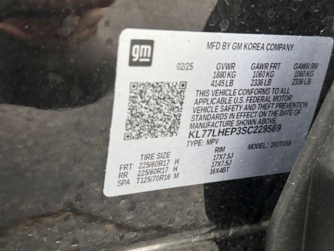 Used 2025 Chevrolet Trax LT image 22