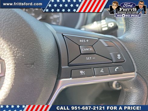 Used 2023 Nissan Kicks SV FWD image 7