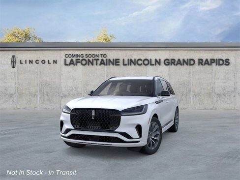 New 2026 Lincoln Aviator Premiere w/ Jet Appearance Package image 2