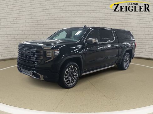 Used 2025 GMC Sierra 1500 Denali Ultimate image 1