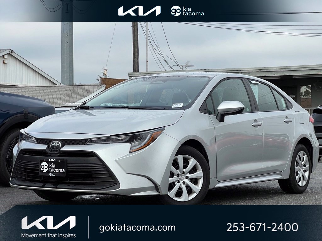 Used 2025 Toyota Corolla LE FWD image 1