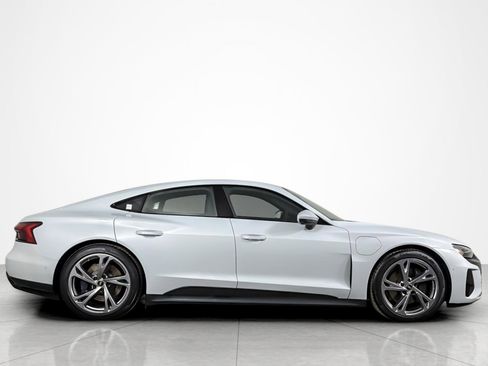 Used 2023 Audi e-tron GT Prestige w/ Prestige Package image 6