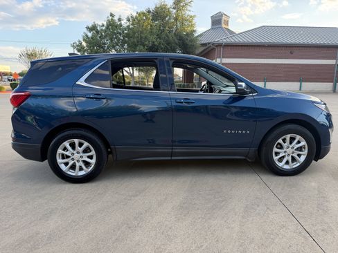 Used 2019 Chevrolet Equinox LT FWD image 8