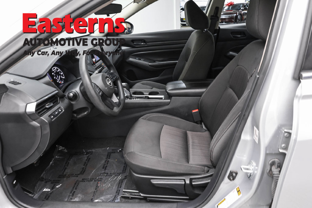 Used 2024 Nissan Altima 2.5 S FWD image 14