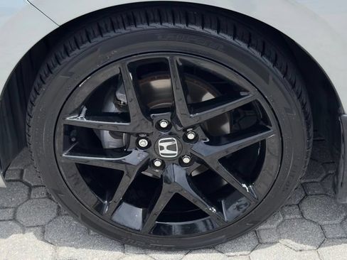 Used 2025 Honda Civic Sport image 17