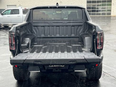 New 2025 GMC Hummer EV 3X AWD/4WD image 40