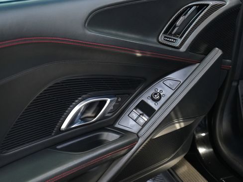 Used 2017 Audi R8 V10 plus image 24