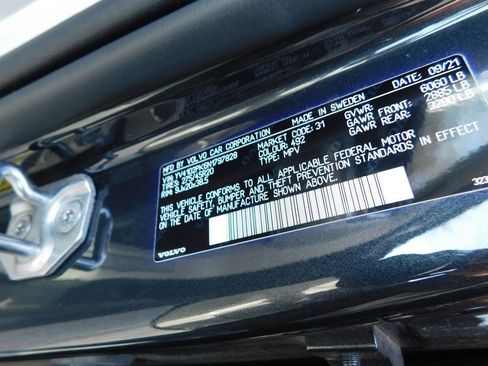 Used 2022 Volvo XC90 T5 Momentum w/ Advanced Package image 12