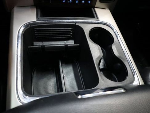 Used 2016 RAM 3500 Laramie w/ Convenience Group image 86