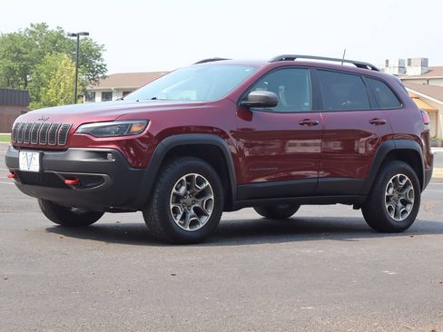 Used 2020 Jeep Cherokee Trailhawk w/ Cold Weather Group AWD/4WD image 11